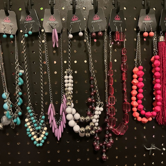 Lot of 15 new necklaces - Picture 3 of 5